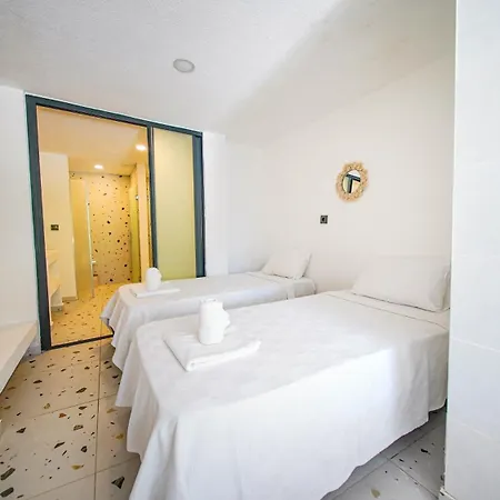Hotel Thanos *