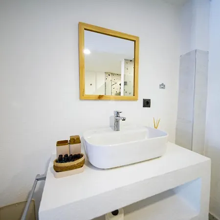 Hotel Thanos *
