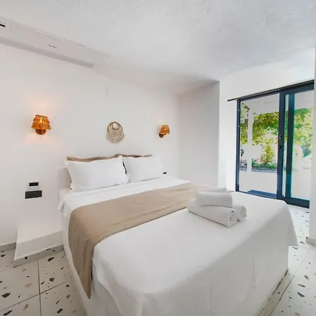 Hotel Thanos