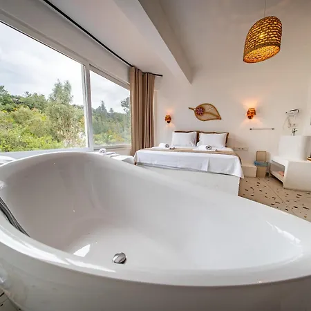 Thanos Hotel