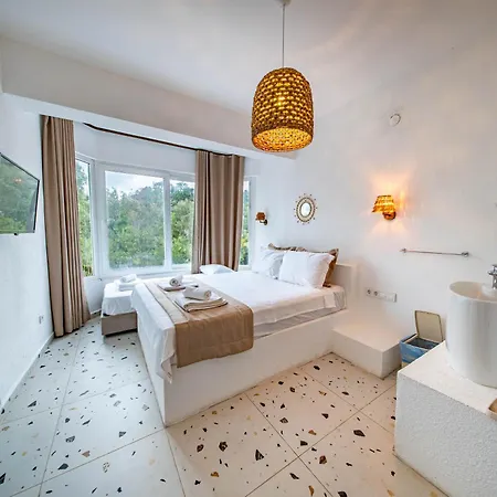 Hotel Thanos *