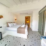 Hotel Thanos