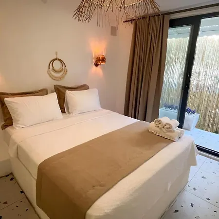 Hotel Thanos