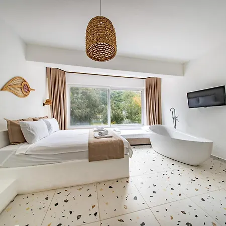 ホテル Thanos ムーラ